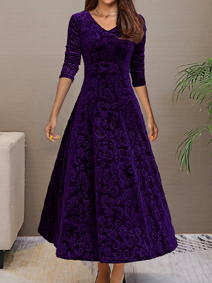 Avenlyn – Elegantes Freizeitkleid