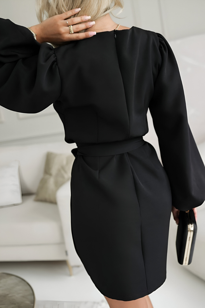 Trinity – Elegantes, legeres Kleid mit Gürtel