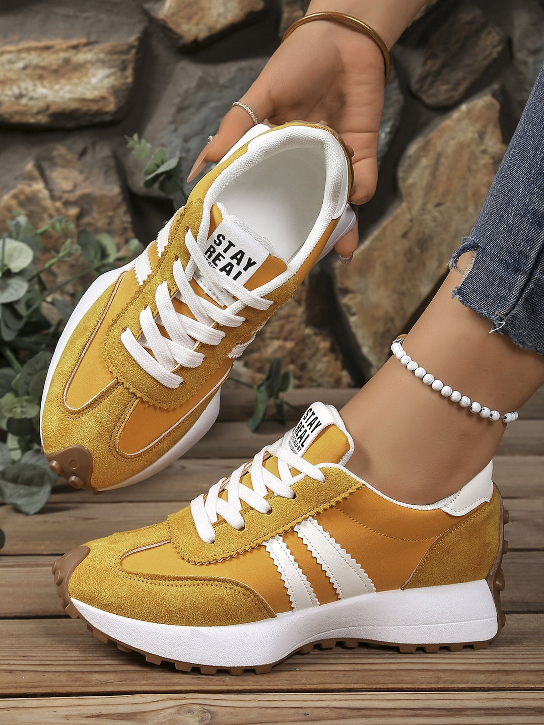 Avenlira – Stilvolle Freizeitschuhe