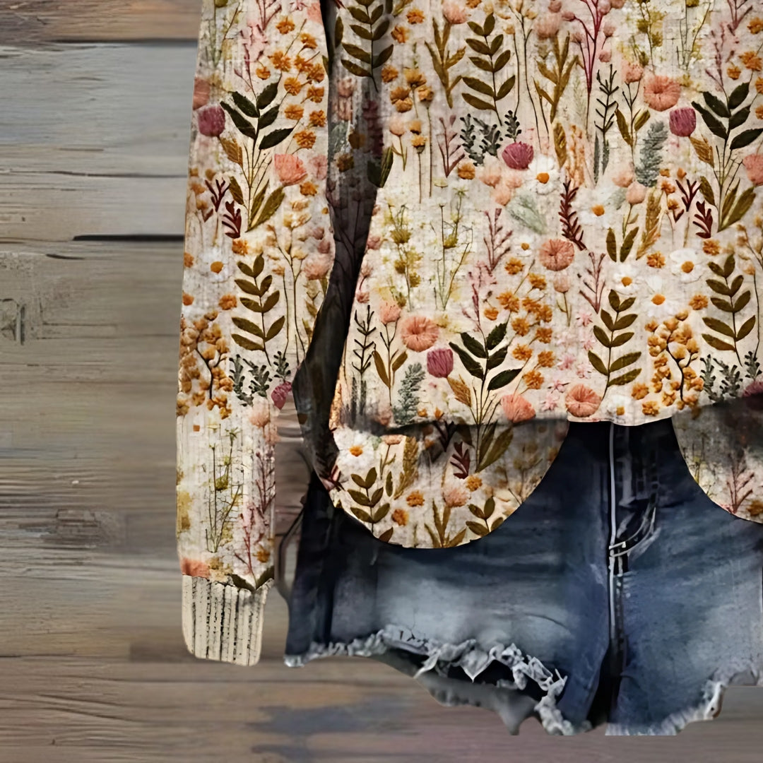 Aylinrae - Weicher floraler Pullover