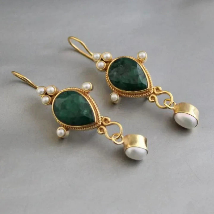 Zilia – Tropfenförmige Edelstein-Ohrringe