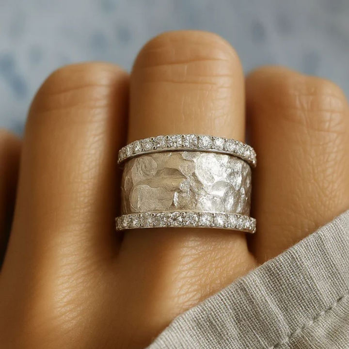 Aevoria – Breiter Statement-Ring