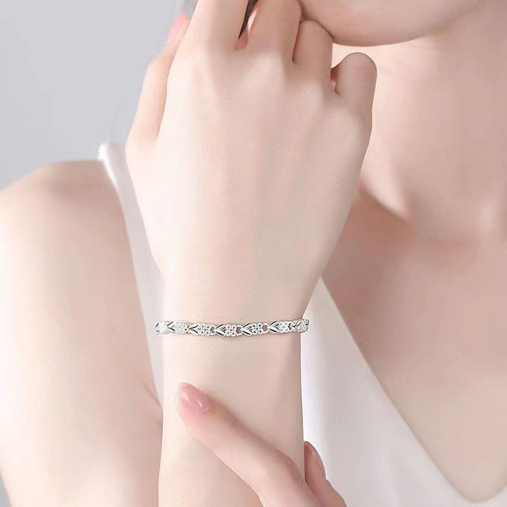 Kelara – Verbundene Glitzerarmband
