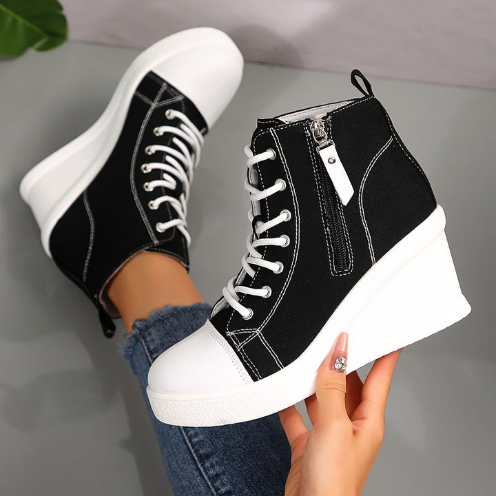 Harper - Skulpturale Keil-Sneaker